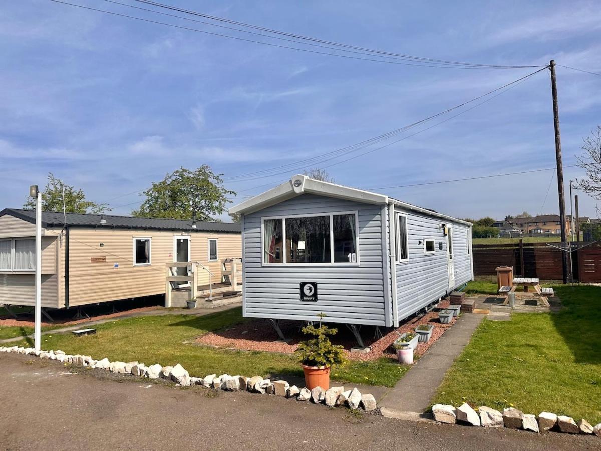 3-Bedroom Swift Caravan - Uddingston, Глазгоу Екстериор снимка