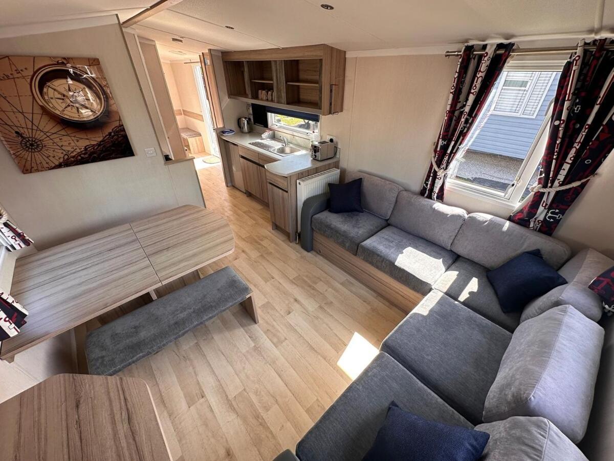 3-Bedroom Swift Caravan - Uddingston, Глазгоу Екстериор снимка