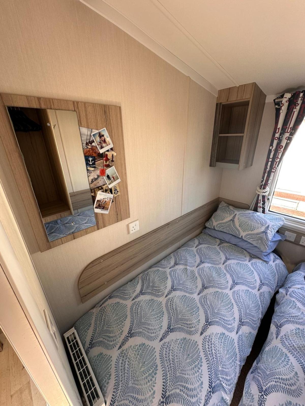 3-Bedroom Swift Caravan - Uddingston, Глазгоу Екстериор снимка